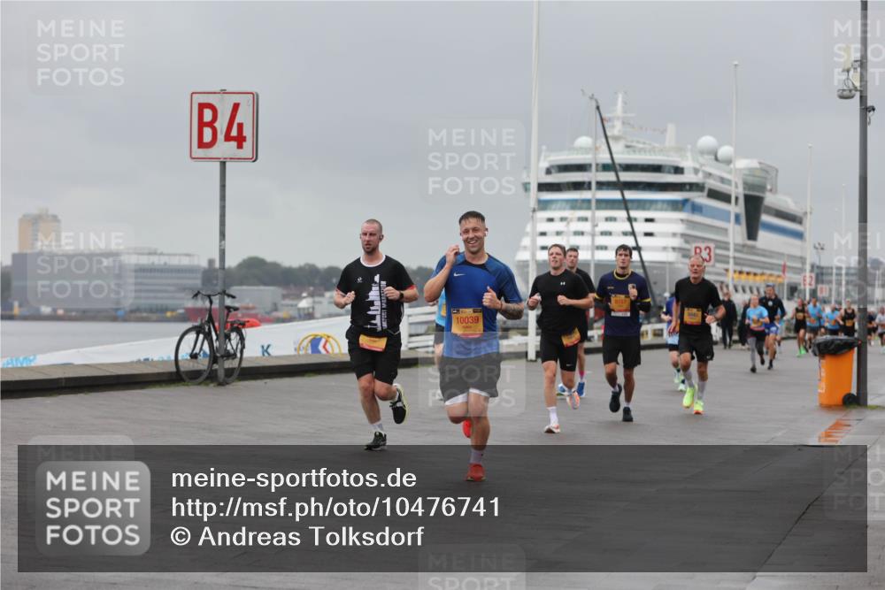 13.09.2026 - Kiel Lauf Andreas Tolksdorf http://msf.ph/oto/10476741 13.09.2026 11:49:45 Kiellinie 4 meine-sportfotos.de