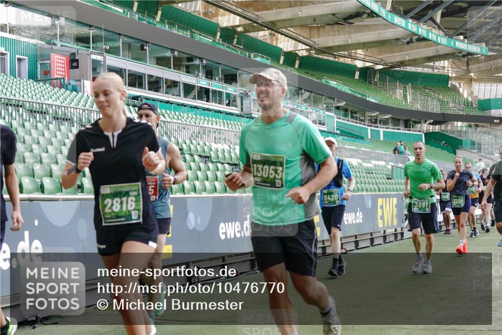 13.09.2026 - 21. swb-Marathon Bremen Michael Burmester http://msf.ph/oto/10476770 13.09.2026 13:17:09 Laufen im Stadion 134, 143, 153, 231, 267, 271, 311, 449, 588, 598, 612, 653, 990, 1057, 1185, 1312, 1424, 1425, 1465, 1539, 1790, 1813, 1825, 1987, 2013, 2067, 2096, 2218, 2259, 2351, 2363, 2381, 2389, 2419, 2468, 2532, 2550, 2562, 2579, 2586, 2601, 2647, 2655, 2664, 2678, 2698, 2778, 2797, 2799, 2821, 2846, 2974, 2984, 2996, 3001, 3104, 3133, 3180, 3195, 3213, 3237, 3314, 3331, 3337, 3366, 3387, 3421, 3431, 3479, 3486, 3501, 3506, 3512, 3548, 3654 meine-sportfotos.de