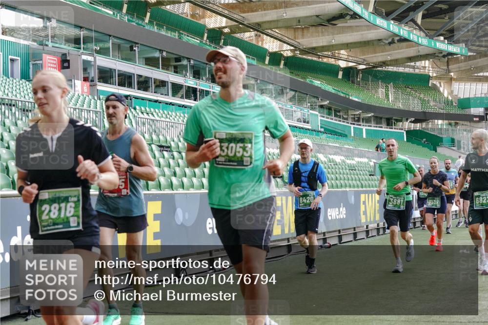 13.09.2026 - 21. swb-Marathon Bremen Michael Burmester http://msf.ph/oto/10476794 13.09.2026 13:17:09 Laufen im Stadion 134, 143, 153, 231, 267, 271, 311, 449, 588, 598, 612, 653, 990, 1057, 1185, 1312, 1424, 1425, 1465, 1539, 1790, 1813, 1825, 1987, 2013, 2067, 2096, 2218, 2259, 2351, 2363, 2381, 2389, 2419, 2468, 2532, 2550, 2562, 2579, 2586, 2601, 2647, 2655, 2664, 2678, 2698, 2778, 2797, 2799, 2821, 2846, 2974, 2984, 2996, 3001, 3104, 3133, 3180, 3195, 3213, 3237, 3314, 3331, 3337, 3366, 3387, 3421, 3431, 3479, 3486, 3501, 3506, 3512, 3548, 3654 meine-sportfotos.de