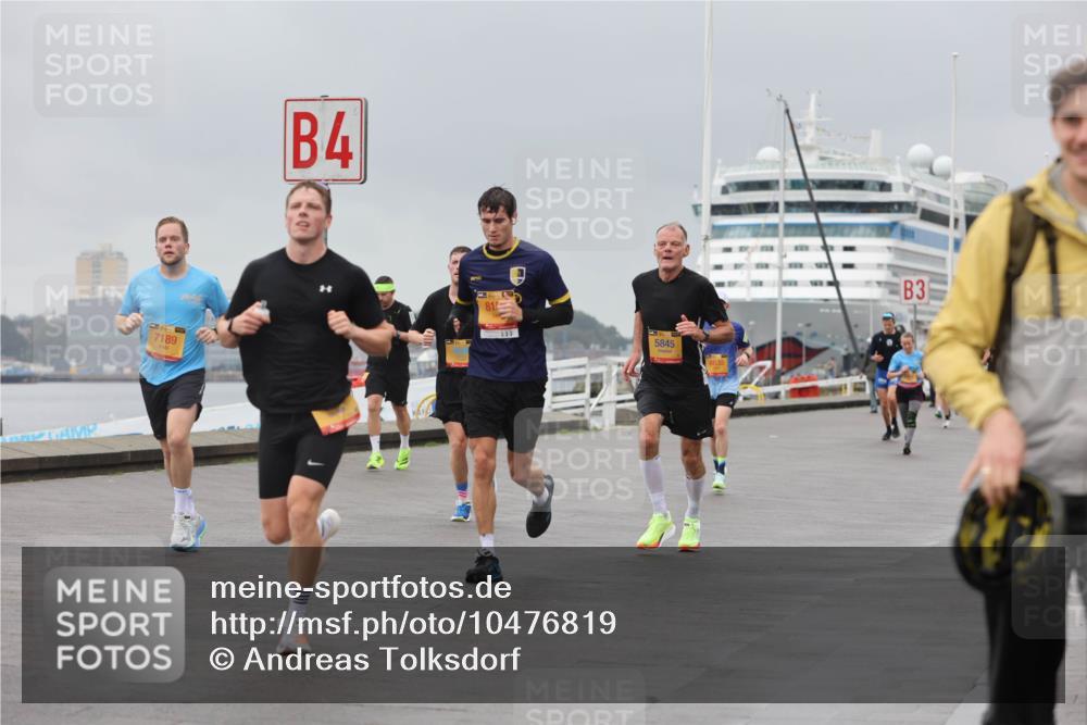 13.09.2026 - Kiel Lauf Andreas Tolksdorf http://msf.ph/oto/10476819 13.09.2026 11:49:49 Kiellinie 7189, 4, 309, 5845, 6630, 3 meine-sportfotos.de
