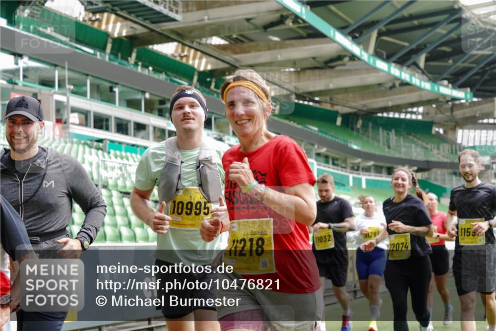 13.09.2026 - 21. swb-Marathon Bremen Michael Burmester http://msf.ph/oto/10476821 13.09.2026 10:39:31 Laufen im Stadion 10135, 10138, 10139, 10156, 10168, 10169, 10188, 10204, 10205, 10217, 10229, 10234, 10238, 10259, 10260, 10279, 10280, 10299, 10314, 10360, 10363, 10364, 10378, 10386, 10404, 10457, 10469, 10484, 10493, 10501, 10505, 10510, 10511, 10526, 10556, 10570, 10576, 10580, 10595, 10599, 10609, 10616, 10619, 10630, 10645, 10653, 10660, 10661, 10662, 10664, 10681, 10682, 10686, 10695, 10696, 10697, 10712, 10737, 10743, 10751, 10802 meine-sportfotos.de