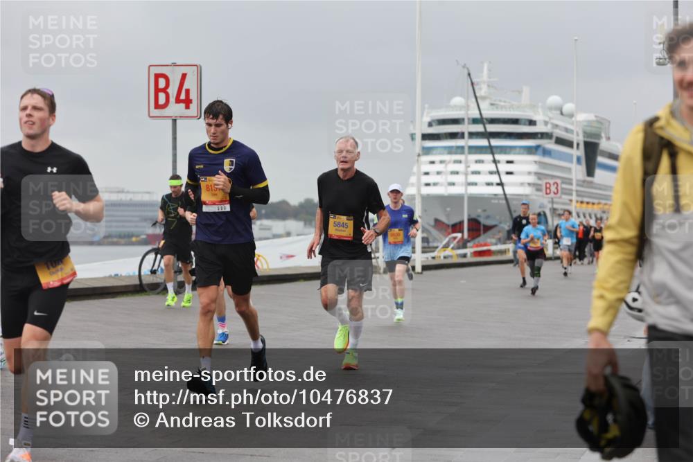 13.09.2026 - Kiel Lauf Andreas Tolksdorf http://msf.ph/oto/10476837 13.09.2026 11:49:49 Kiellinie 104, 4, 815, 5845, 6630, 3 meine-sportfotos.de