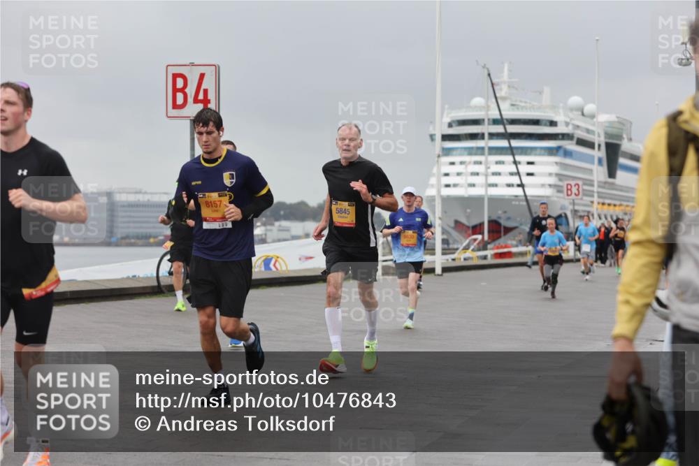 13.09.2026 - Kiel Lauf Andreas Tolksdorf http://msf.ph/oto/10476843 13.09.2026 11:49:49 Kiellinie 4, 8157, 5845, 6630, 3 meine-sportfotos.de