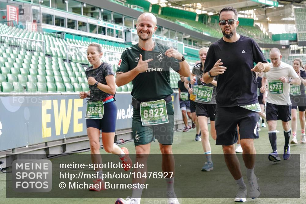 13.09.2026 - 21. swb-Marathon Bremen Michael Burmester http://msf.ph/oto/10476927 13.09.2026 13:17:13 Laufen im Stadion 134, 153, 231, 267, 271, 311, 449, 588, 598, 612, 653, 990, 1057, 1185, 1312, 1424, 1425, 1465, 1539, 1790, 1813, 1825, 1987, 2013, 2067, 2096, 2218, 2259, 2351, 2363, 2381, 2389, 2419, 2468, 2532, 2550, 2562, 2579, 2586, 2601, 2647, 2655, 2664, 2678, 2698, 2778, 2797, 2799, 2821, 2846, 2893, 2974, 2984, 2996, 3001, 3104, 3133, 3180, 3195, 3213, 3237, 3314, 3331, 3337, 3366, 3387, 3421, 3431, 3479, 3486, 3501, 3506, 3512, 3548, 3654 meine-sportfotos.de