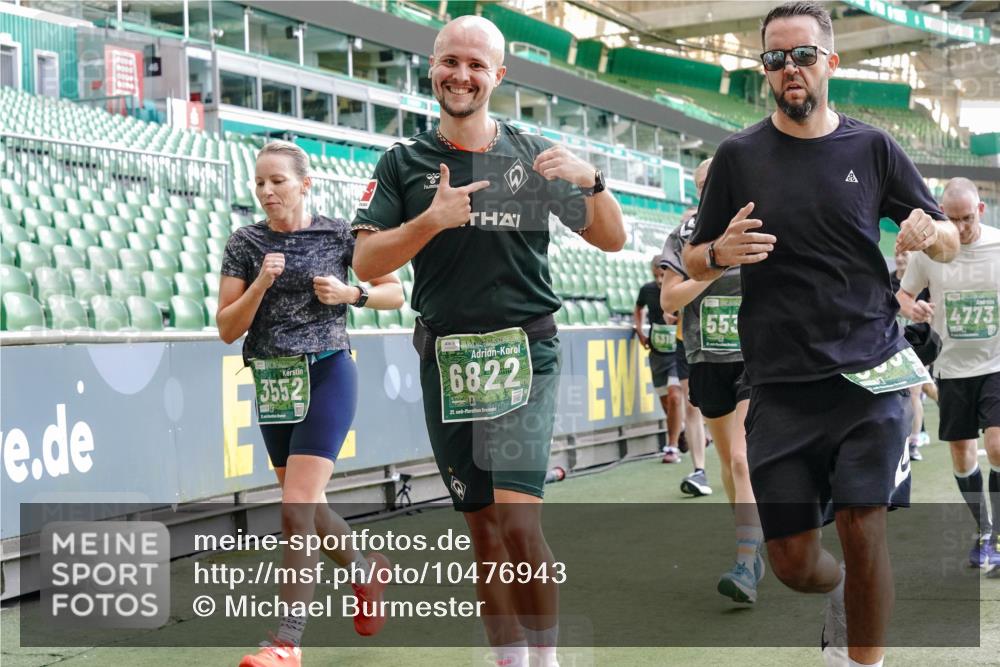 13.09.2026 - 21. swb-Marathon Bremen Michael Burmester http://msf.ph/oto/10476943 13.09.2026 13:17:14 Laufen im Stadion 134, 153, 231, 267, 271, 311, 449, 588, 598, 612, 653, 837, 990, 1057, 1185, 1312, 1424, 1425, 1465, 1539, 1790, 1813, 1825, 1987, 2013, 2067, 2096, 2218, 2259, 2351, 2363, 2381, 2389, 2419, 2468, 2532, 2550, 2562, 2579, 2586, 2601, 2647, 2655, 2664, 2678, 2698, 2778, 2797, 2799, 2821, 2846, 2893, 2974, 2984, 2996, 3001, 3104, 3133, 3180, 3195, 3210, 3213, 3237, 3314, 3331, 3337, 3366, 3387, 3421, 3431, 3479, 3486, 3501, 3506, 3512, 3548, 3654 meine-sportfotos.de