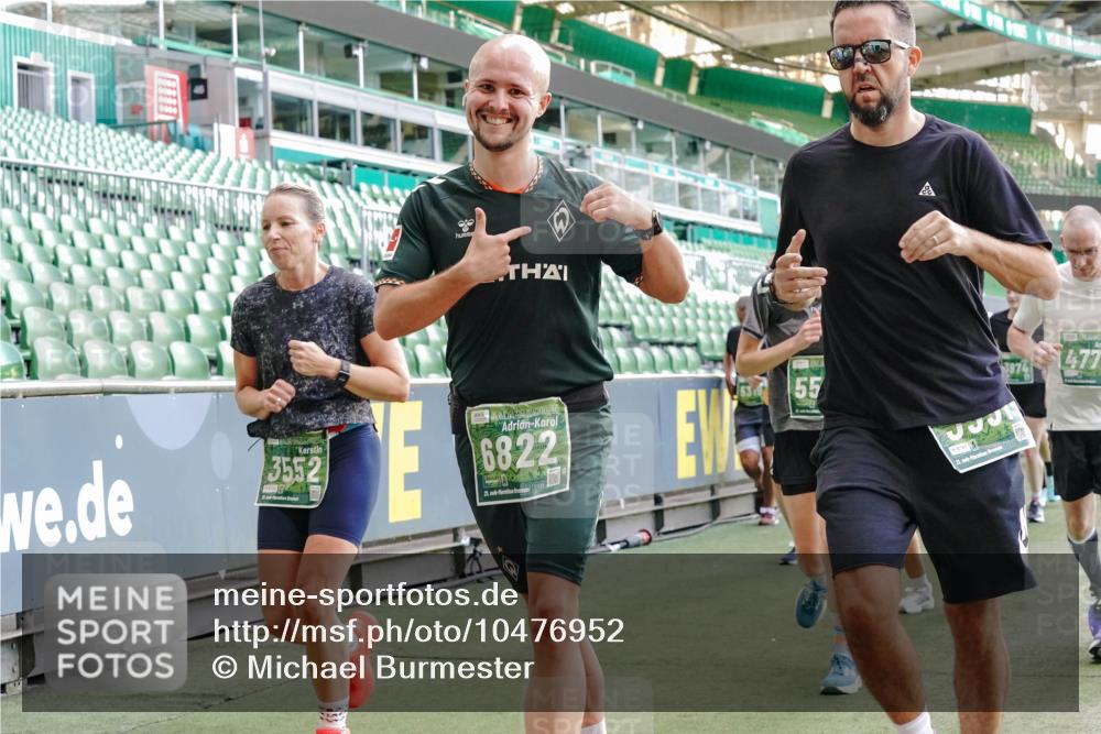 13.09.2026 - 21. swb-Marathon Bremen Michael Burmester http://msf.ph/oto/10476952 13.09.2026 13:17:14 Laufen im Stadion 134, 153, 231, 267, 271, 311, 449, 588, 598, 612, 653, 837, 990, 1057, 1185, 1312, 1424, 1425, 1465, 1539, 1790, 1813, 1825, 1987, 2013, 2067, 2096, 2218, 2259, 2351, 2363, 2381, 2389, 2419, 2468, 2532, 2550, 2562, 2579, 2586, 2601, 2647, 2655, 2664, 2678, 2698, 2778, 2797, 2799, 2821, 2846, 2893, 2974, 2984, 2996, 3001, 3104, 3133, 3180, 3195, 3210, 3213, 3237, 3314, 3331, 3337, 3366, 3387, 3421, 3431, 3479, 3486, 3501, 3506, 3512, 3548, 3654 meine-sportfotos.de