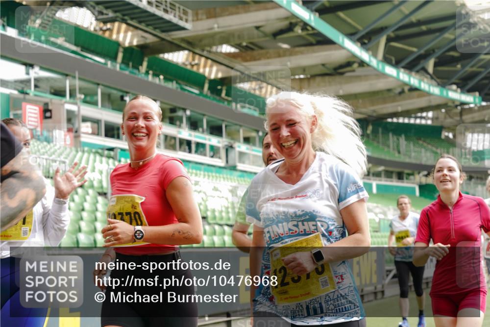 13.09.2026 - 21. swb-Marathon Bremen Michael Burmester http://msf.ph/oto/10476968 13.09.2026 10:39:35 Laufen im Stadion 10135, 10138, 10139, 10156, 10168, 10169, 10188, 10204, 10205, 10213, 10217, 10229, 10234, 10238, 10259, 10260, 10279, 10280, 10299, 10314, 10321, 10360, 10363, 10364, 10378, 10386, 10404, 10417, 10457, 10469, 10484, 10493, 10501, 10505, 10510, 10511, 10526, 10556, 10570, 10576, 10580, 10595, 10599, 10609, 10616, 10619, 10630, 10645, 10653, 10660, 10661, 10662, 10664, 10681, 10682, 10686, 10695, 10696, 10697, 10712, 10737, 10743, 10751, 10802 meine-sportfotos.de