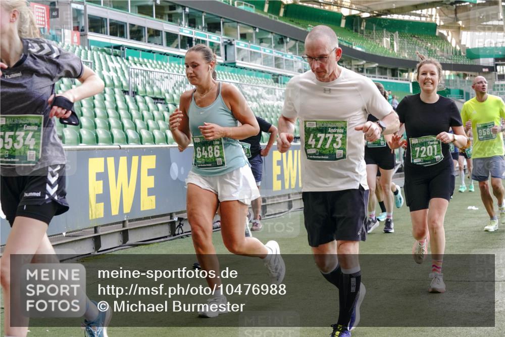 13.09.2026 - 21. swb-Marathon Bremen Michael Burmester http://msf.ph/oto/10476988 13.09.2026 13:17:15 Laufen im Stadion 134, 153, 231, 267, 271, 311, 449, 588, 598, 612, 653, 837, 990, 1057, 1185, 1312, 1424, 1425, 1465, 1539, 1790, 1813, 1825, 1844, 1987, 2013, 2056, 2067, 2096, 2218, 2259, 2351, 2363, 2381, 2389, 2419, 2468, 2532, 2550, 2562, 2579, 2586, 2601, 2647, 2655, 2664, 2678, 2698, 2778, 2797, 2799, 2821, 2846, 2893, 2974, 2984, 2996, 3001, 3104, 3133, 3180, 3195, 3210, 3213, 3237, 3314, 3331, 3337, 3366, 3387, 3421, 3431, 3479, 3501, 3506, 3512, 3548, 3633, 3654 meine-sportfotos.de