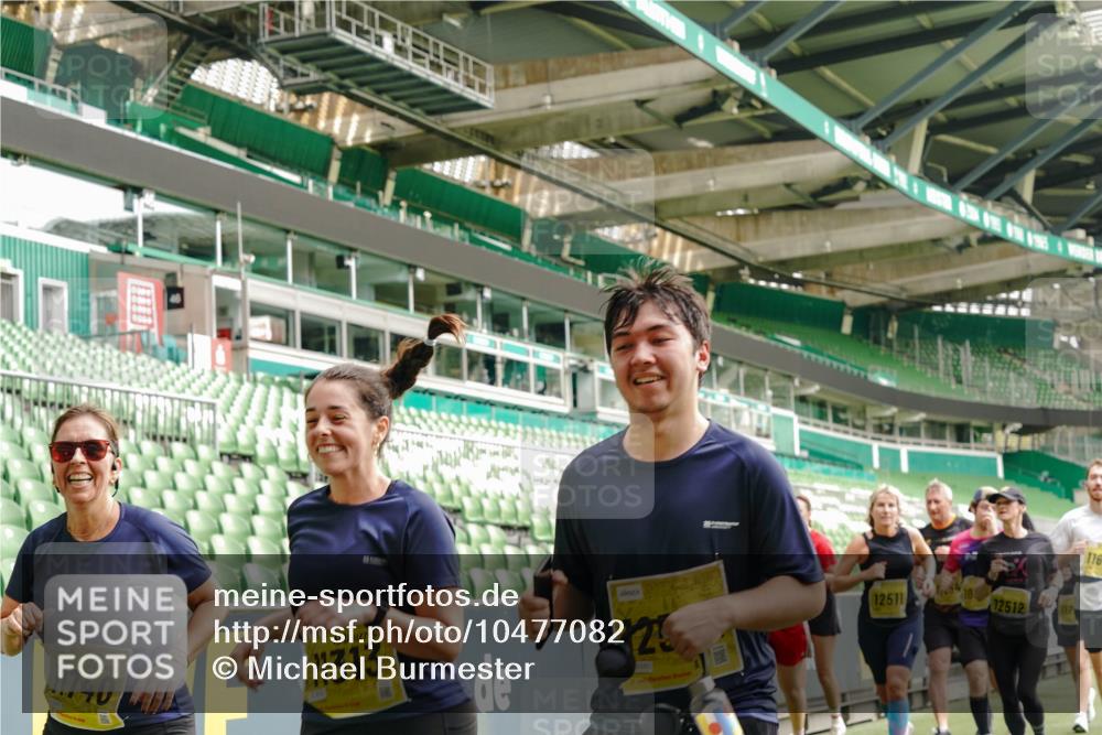 13.09.2026 - 21. swb-Marathon Bremen Michael Burmester http://msf.ph/oto/10477082 13.09.2026 10:39:40 Laufen im Stadion 10135, 10138, 10139, 10156, 10168, 10169, 10188, 10204, 10213, 10217, 10229, 10234, 10238, 10259, 10260, 10279, 10280, 10299, 10314, 10321, 10360, 10363, 10364, 10378, 10386, 10404, 10406, 10417, 10435, 10457, 10469, 10484, 10493, 10501, 10505, 10510, 10511, 10526, 10556, 10570, 10576, 10580, 10595, 10599, 10609, 10616, 10619, 10630, 10645, 10653, 10660, 10661, 10662, 10664, 10681, 10682, 10686, 10695, 10696, 10697, 10712, 10737, 10743, 10751, 10802 meine-sportfotos.de