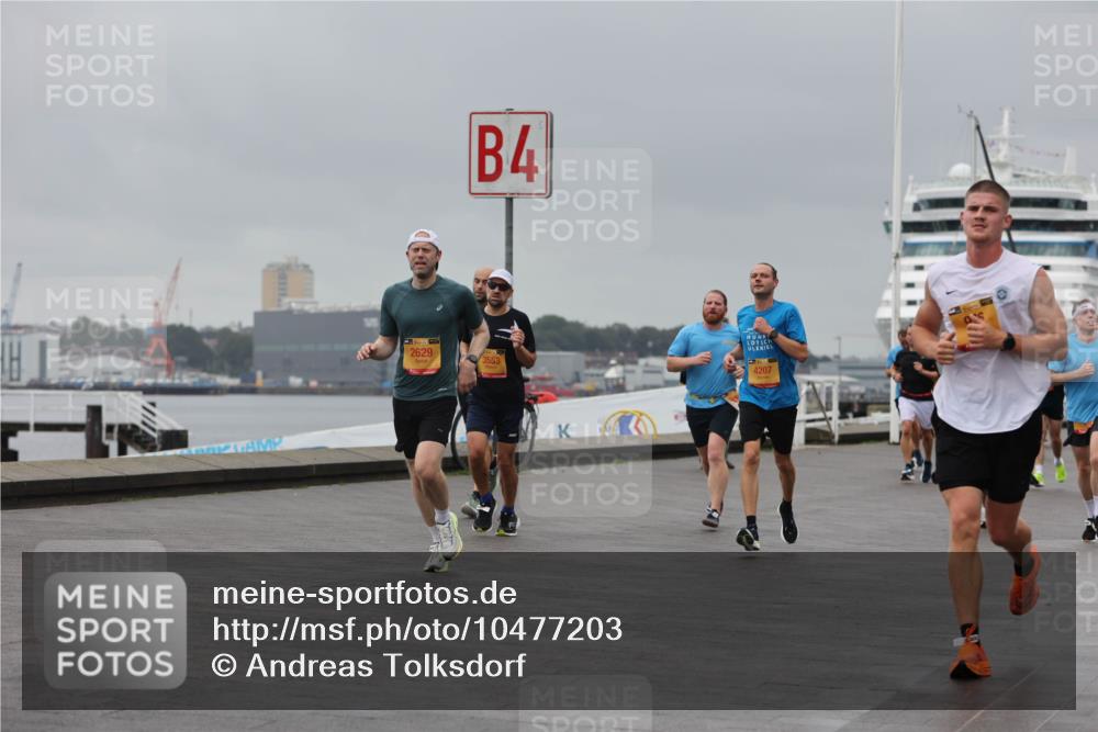 13.09.2026 - Kiel Lauf Andreas Tolksdorf http://msf.ph/oto/10477203 13.09.2026 11:50:18 Kiellinie 2629, 4, 3553, 4207 meine-sportfotos.de
