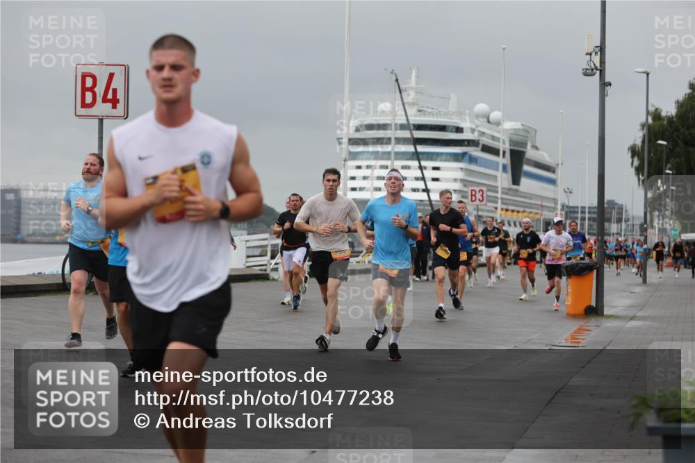 13.09.2026 - Kiel Lauf Andreas Tolksdorf http://msf.ph/oto/10477238 13.09.2026 11:50:19 Kiellinie 4, 3 meine-sportfotos.de