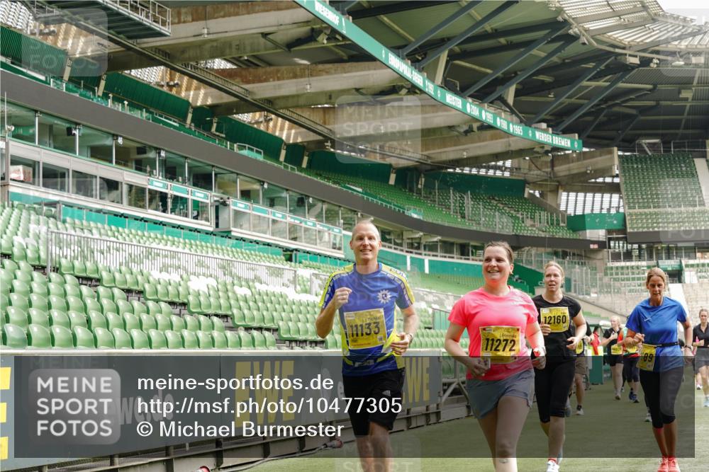 13.09.2026 - 21. swb-Marathon Bremen Michael Burmester http://msf.ph/oto/10477305 13.09.2026 10:39:48 Laufen im Stadion 10135, 10138, 10139, 10156, 10168, 10169, 10188, 10204, 10213, 10217, 10229, 10234, 10238, 10259, 10260, 10279, 10280, 10299, 10314, 10321, 10360, 10363, 10364, 10378, 10386, 10404, 10406, 10417, 10424, 10435, 10455, 10457, 10469, 10484, 10493, 10501, 10505, 10510, 10511, 10526, 10556, 10570, 10576, 10580, 10582, 10595, 10599, 10609, 10616, 10619, 10630, 10645, 10653, 10660, 10661, 10662, 10664, 10681, 10682, 10686, 10696, 10697, 10712, 10737, 10743, 10751 meine-sportfotos.de