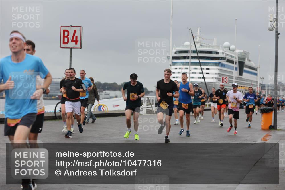 13.09.2026 - Kiel Lauf Andreas Tolksdorf http://msf.ph/oto/10477316 13.09.2026 11:50:22 Kiellinie 4, 1077, 12769, 3 meine-sportfotos.de