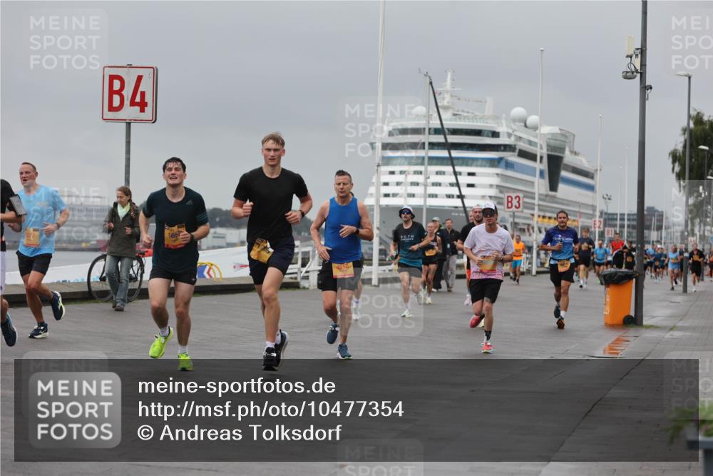 13.09.2026 - Kiel Lauf Andreas Tolksdorf http://msf.ph/oto/10477354 13.09.2026 11:50:24 Kiellinie 077, 4, 1650, 4818, 3 meine-sportfotos.de