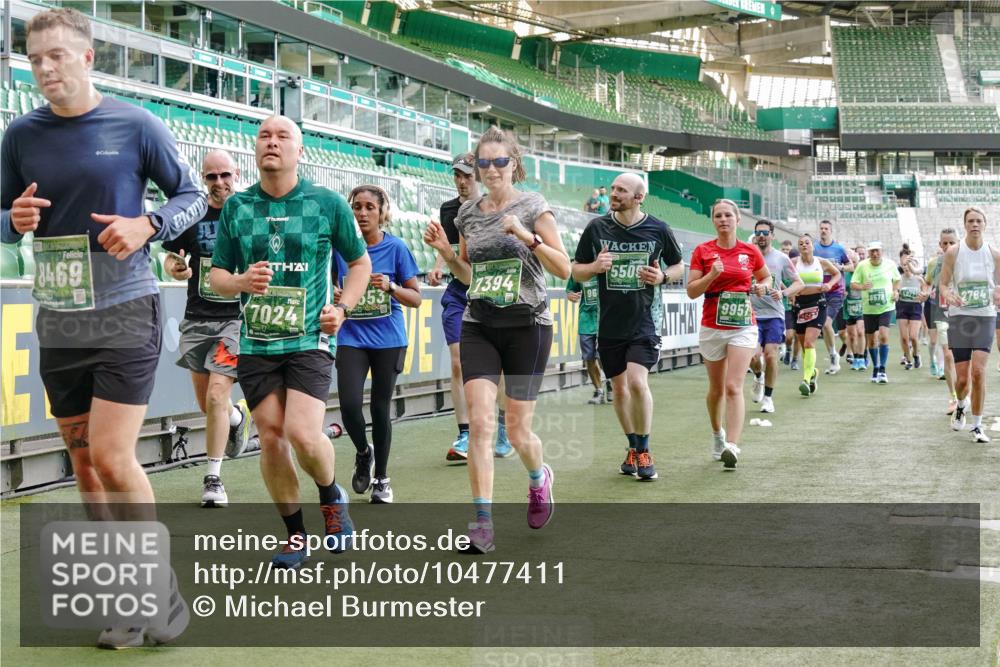 13.09.2026 - 21. swb-Marathon Bremen Michael Burmester http://msf.ph/oto/10477411 13.09.2026 13:17:27 Laufen im Stadion 134, 153, 231, 267, 271, 311, 404, 449, 588, 732, 753, 837, 990, 1057, 1185, 1312, 1424, 1425, 1465, 1539, 1790, 1813, 1825, 1844, 1868, 1987, 2056, 2067, 2096, 2259, 2351, 2357, 2358, 2363, 2381, 2389, 2419, 2532, 2550, 2562, 2579, 2586, 2601, 2647, 2655, 2664, 2698, 2778, 2797, 2799, 2821, 2846, 2849, 2880, 2893, 2974, 2984, 2996, 3104, 3133, 3146, 3180, 3195, 3210, 3213, 3314, 3331, 3337, 3366, 3387, 3421, 3431, 3476, 3479, 3501, 3506, 3537, 3548, 3633, 3654 meine-sportfotos.de