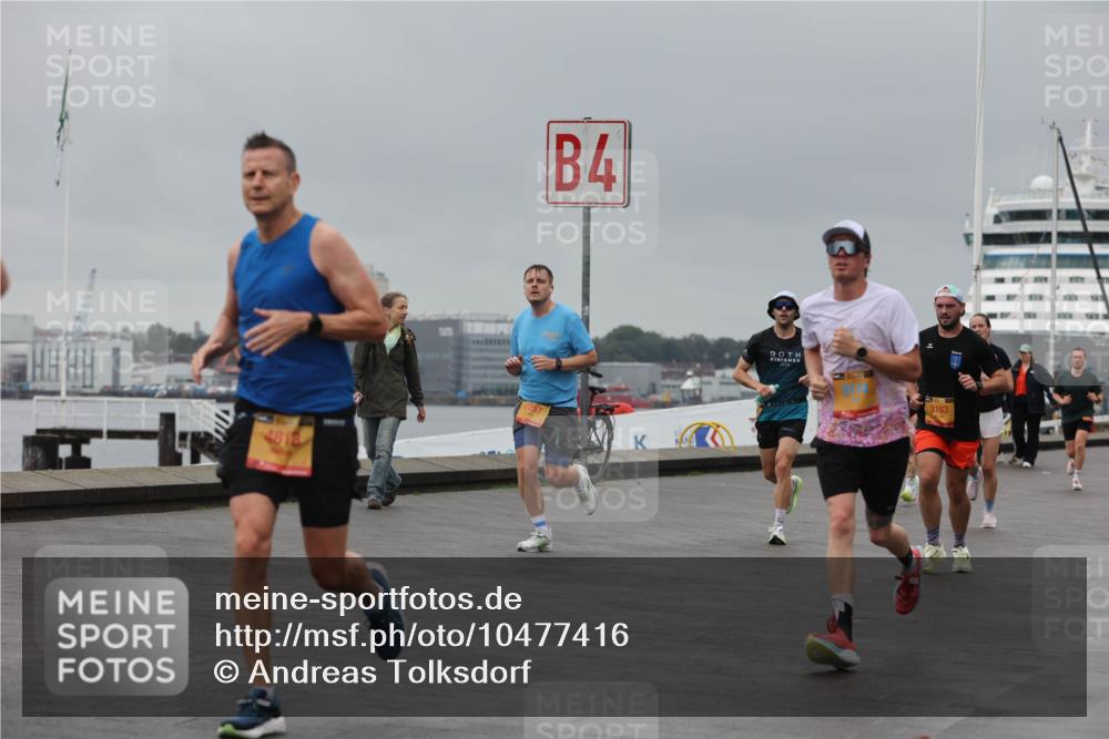 13.09.2026 - Kiel Lauf Andreas Tolksdorf http://msf.ph/oto/10477416 13.09.2026 11:50:27 Kiellinie 481, 2257, 4, 3163 meine-sportfotos.de