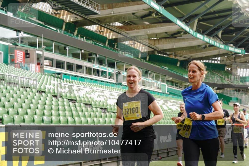 13.09.2026 - 21. swb-Marathon Bremen Michael Burmester http://msf.ph/oto/10477417 13.09.2026 10:39:51 Laufen im Stadion 10135, 10138, 10139, 10156, 10168, 10169, 10188, 10204, 10213, 10217, 10229, 10234, 10238, 10259, 10260, 10279, 10280, 10299, 10314, 10321, 10360, 10363, 10364, 10378, 10386, 10404, 10406, 10417, 10424, 10435, 10455, 10457, 10469, 10484, 10493, 10501, 10505, 10510, 10511, 10526, 10556, 10570, 10576, 10580, 10582, 10595, 10599, 10609, 10616, 10619, 10630, 10653, 10660, 10661, 10662, 10664, 10686, 10696, 10712, 10737, 10743, 10751 meine-sportfotos.de