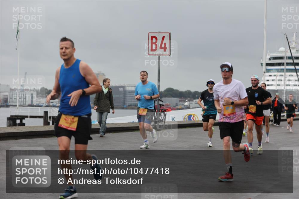 13.09.2026 - Kiel Lauf Andreas Tolksdorf http://msf.ph/oto/10477418 13.09.2026 11:50:27 Kiellinie 4818, 2257, 4, 3163 meine-sportfotos.de