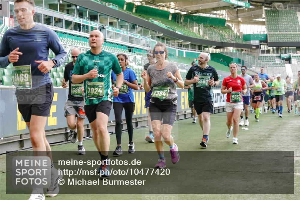 13.09.2026 - 21. swb-Marathon Bremen Michael Burmester http://msf.ph/oto/10477420 13.09.2026 13:17:27 Laufen im Stadion 134, 153, 231, 267, 271, 311, 404, 449, 588, 732, 753, 837, 990, 1057, 1185, 1312, 1424, 1425, 1465, 1539, 1790, 1813, 1825, 1844, 1868, 1987, 2056, 2067, 2096, 2259, 2351, 2357, 2358, 2363, 2381, 2389, 2419, 2532, 2550, 2562, 2579, 2586, 2601, 2647, 2655, 2664, 2698, 2778, 2797, 2799, 2821, 2846, 2849, 2880, 2893, 2974, 2984, 2996, 3104, 3133, 3146, 3180, 3195, 3210, 3213, 3314, 3331, 3337, 3366, 3387, 3421, 3431, 3476, 3479, 3501, 3506, 3537, 3548, 3633, 3654 meine-sportfotos.de
