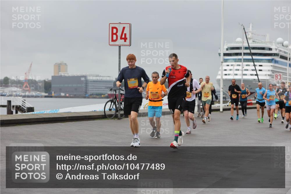 13.09.2026 - Kiel Lauf Andreas Tolksdorf http://msf.ph/oto/10477489 13.09.2026 11:50:39 Kiellinie 4, 3990, 458, 3 meine-sportfotos.de