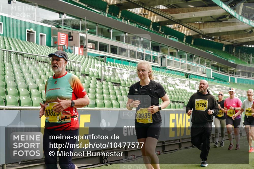 13.09.2026 - 21. swb-Marathon Bremen Michael Burmester http://msf.ph/oto/10477577 13.09.2026 10:39:59 Laufen im Stadion 10135, 10138, 10139, 10156, 10169, 10188, 10204, 10213, 10217, 10229, 10234, 10238, 10259, 10260, 10279, 10280, 10299, 10314, 10321, 10360, 10363, 10364, 10378, 10386, 10404, 10406, 10417, 10424, 10435, 10455, 10457, 10469, 10484, 10493, 10501, 10505, 10510, 10511, 10556, 10570, 10576, 10580, 10582, 10595, 10599, 10609, 10616, 10619, 10630, 10653, 10660, 10662, 10664, 10686, 10696, 10712, 10737, 10743, 10751 meine-sportfotos.de