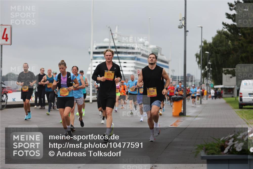 13.09.2026 - Kiel Lauf Andreas Tolksdorf http://msf.ph/oto/10477591 13.09.2026 11:50:43 Kiellinie 4, 7626, 3371, 7038 meine-sportfotos.de