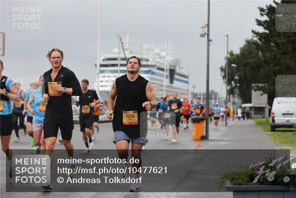 13.09.2026 - Kiel Lauf Andreas Tolksdorf http://msf.ph/oto/10477621 13.09.2026 11:50:45 Kiellinie 38, 38, 12606, 38, 7038, 83 meine-sportfotos.de