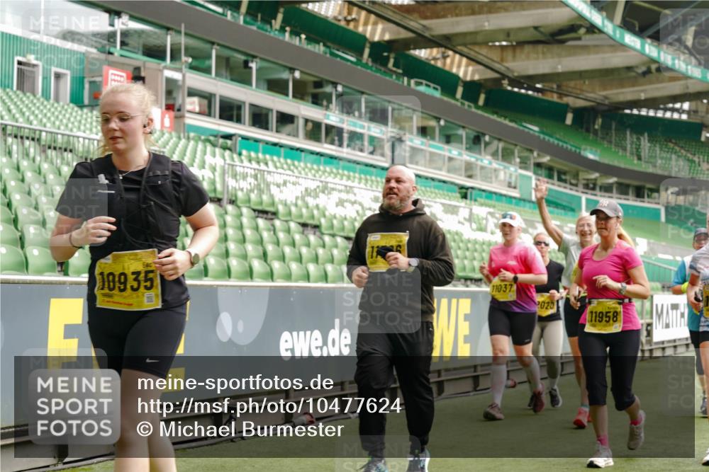 13.09.2026 - 21. swb-Marathon Bremen Michael Burmester http://msf.ph/oto/10477624 13.09.2026 10:40:00 Laufen im Stadion 10135, 10138, 10139, 10156, 10169, 10204, 10213, 10217, 10229, 10234, 10238, 10259, 10260, 10279, 10280, 10299, 10314, 10321, 10354, 10360, 10363, 10364, 10378, 10386, 10404, 10406, 10417, 10424, 10435, 10455, 10457, 10469, 10484, 10493, 10501, 10505, 10510, 10511, 10556, 10570, 10576, 10580, 10582, 10595, 10599, 10609, 10616, 10619, 10630, 10653, 10660, 10662, 10664, 10686, 10696, 10712, 10737, 10743, 10751 meine-sportfotos.de