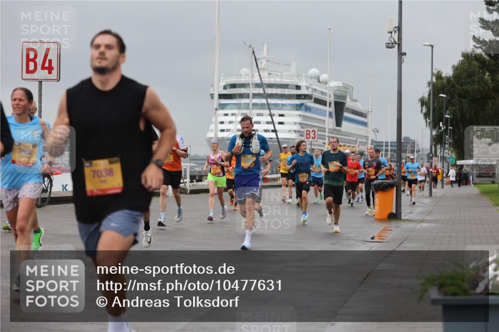 13.09.2026 - Kiel Lauf Andreas Tolksdorf http://msf.ph/oto/10477631 13.09.2026 11:50:46 Kiellinie 4, 3888, 7038, 3 meine-sportfotos.de