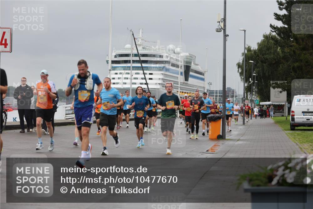 13.09.2026 - Kiel Lauf Andreas Tolksdorf http://msf.ph/oto/10477670 13.09.2026 11:50:47 Kiellinie 4, 997, 11735, 100 meine-sportfotos.de