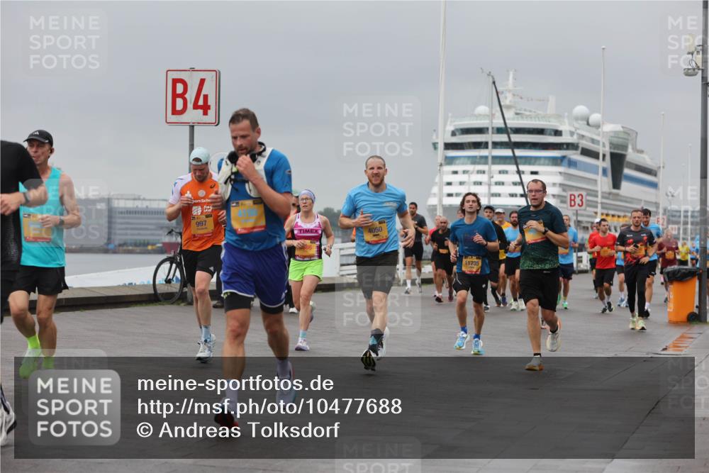 13.09.2026 - Kiel Lauf Andreas Tolksdorf http://msf.ph/oto/10477688 13.09.2026 11:50:48 Kiellinie 4, 997, 4050, 11735, 3 meine-sportfotos.de