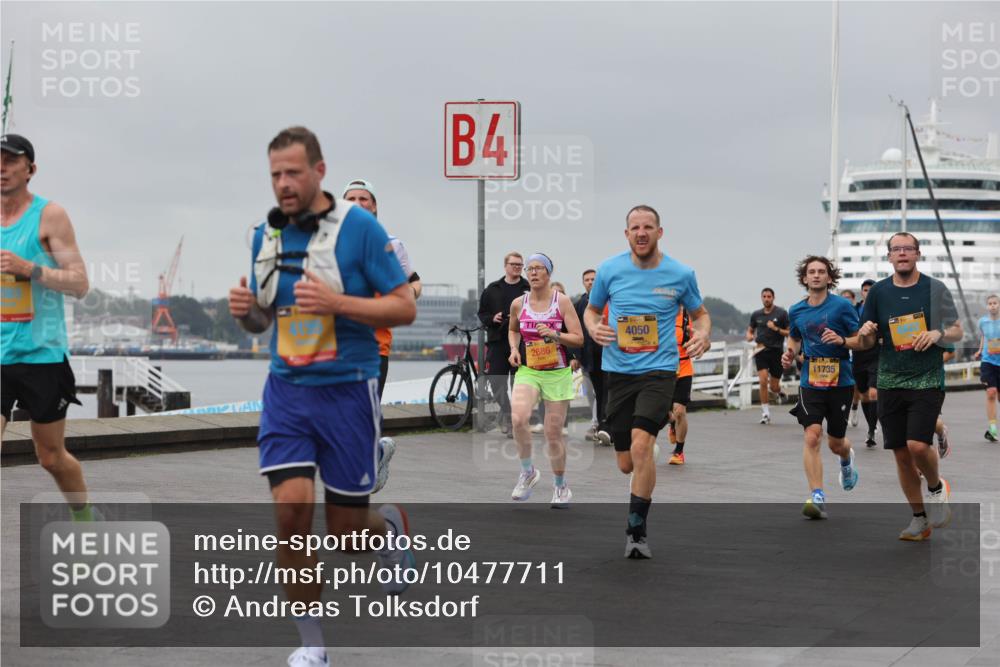 13.09.2026 - Kiel Lauf Andreas Tolksdorf http://msf.ph/oto/10477711 13.09.2026 11:50:49 Kiellinie 4, 2686, 4050, 11735 meine-sportfotos.de