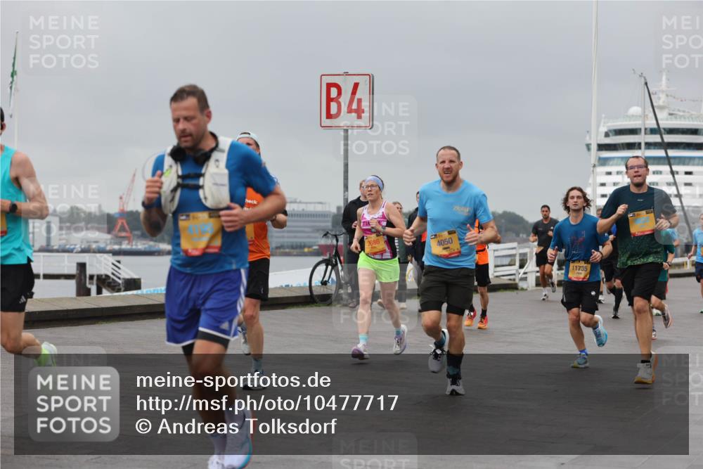 13.09.2026 - Kiel Lauf Andreas Tolksdorf http://msf.ph/oto/10477717 13.09.2026 11:50:49 Kiellinie 4, 2686, 4050, 11735 meine-sportfotos.de