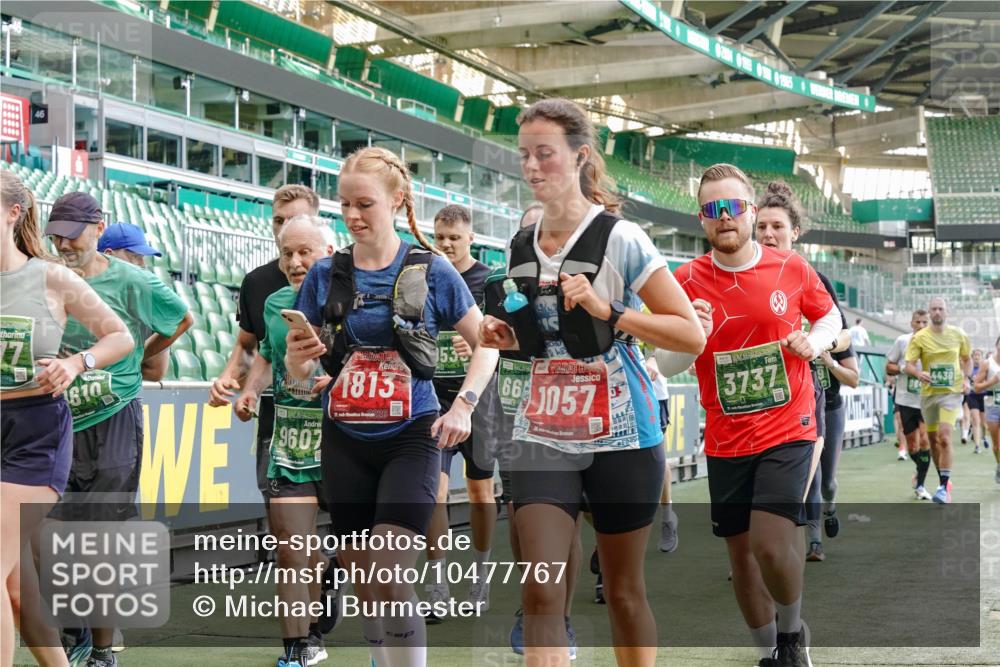 13.09.2026 - 21. swb-Marathon Bremen Michael Burmester http://msf.ph/oto/10477767 13.09.2026 13:17:36 Laufen im Stadion 134, 153, 231, 267, 271, 311, 404, 449, 546, 588, 732, 753, 837, 990, 1057, 1185, 1312, 1424, 1425, 1465, 1539, 1790, 1813, 1825, 1844, 1868, 1987, 2056, 2067, 2096, 2123, 2259, 2351, 2357, 2358, 2363, 2381, 2389, 2419, 2532, 2550, 2562, 2579, 2586, 2601, 2614, 2647, 2655, 2778, 2797, 2799, 2821, 2849, 2880, 2893, 2974, 2984, 2996, 2999, 3100, 3104, 3146, 3180, 3195, 3210, 3213, 3314, 3337, 3366, 3387, 3421, 3431, 3476, 3479, 3501, 3506, 3537, 3548, 3633, 3654, 3740 meine-sportfotos.de