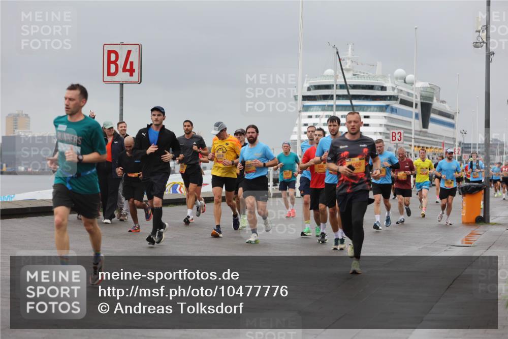 13.09.2026 - Kiel Lauf Andreas Tolksdorf http://msf.ph/oto/10477776 13.09.2026 11:50:53 Kiellinie 4, 3, 555, 066 meine-sportfotos.de