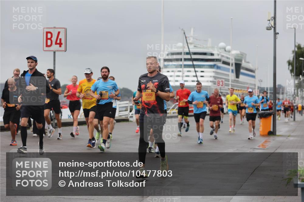 13.09.2026 - Kiel Lauf Andreas Tolksdorf http://msf.ph/oto/10477803 13.09.2026 11:50:54 Kiellinie 9410, 4, 5912, 287, 4066, 3 meine-sportfotos.de