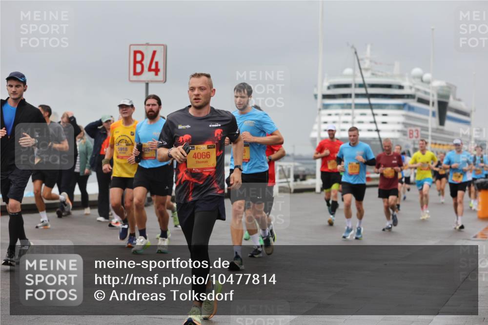 13.09.2026 - Kiel Lauf Andreas Tolksdorf http://msf.ph/oto/10477814 13.09.2026 11:50:55 Kiellinie 4, 5918, 02, 48, 4066, 83 meine-sportfotos.de