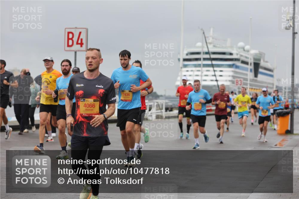 13.09.2026 - Kiel Lauf Andreas Tolksdorf http://msf.ph/oto/10477818 13.09.2026 11:50:55 Kiellinie 5918, 1028, 4, 4, 38, 4, 4066, 7436 meine-sportfotos.de