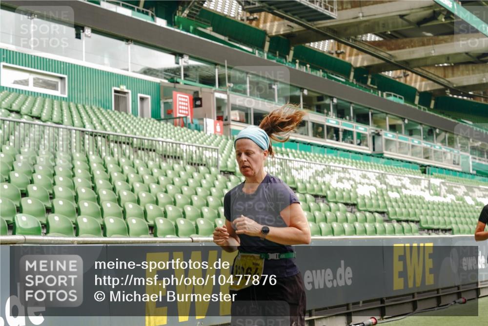 13.09.2026 - 21. swb-Marathon Bremen Michael Burmester http://msf.ph/oto/10477876 13.09.2026 10:40:07 Laufen im Stadion 10135, 10138, 10139, 10156, 10169, 10204, 10213, 10217, 10229, 10234, 10238, 10279, 10280, 10299, 10314, 10321, 10354, 10360, 10363, 10364, 10378, 10386, 10404, 10406, 10417, 10424, 10435, 10455, 10457, 10469, 10484, 10493, 10501, 10505, 10510, 10511, 10545, 10556, 10570, 10576, 10580, 10582, 10595, 10599, 10609, 10611, 10616, 10619, 10630, 10653, 10660, 10662, 10664, 10686, 10694, 10696, 10712, 10737, 10743, 10751 meine-sportfotos.de