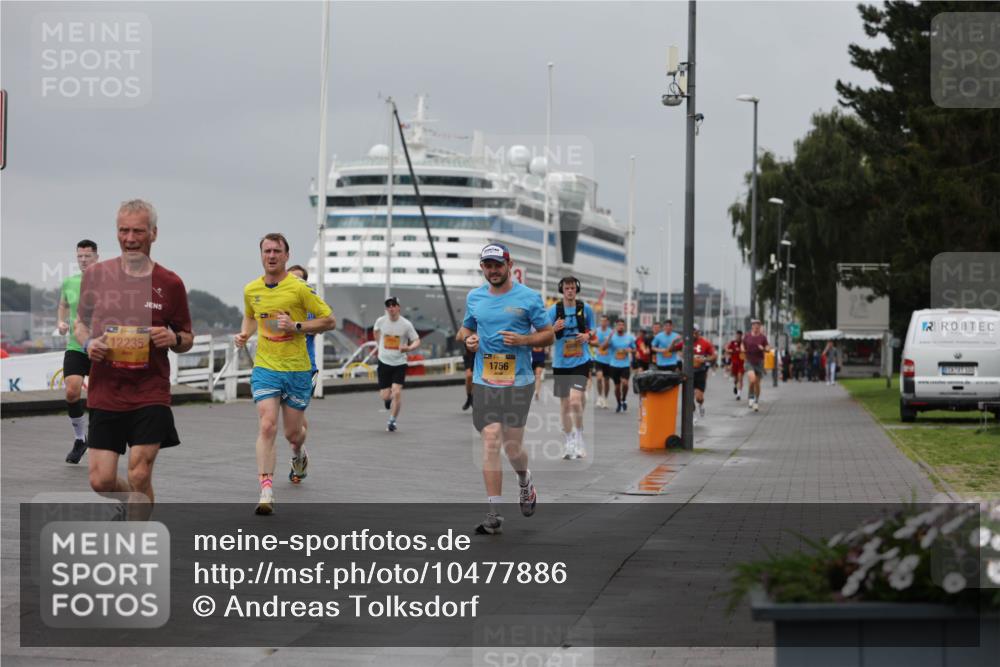 13.09.2026 - Kiel Lauf Andreas Tolksdorf http://msf.ph/oto/10477886 13.09.2026 11:50:59 Kiellinie 1756, 39, 12235, 8308 meine-sportfotos.de