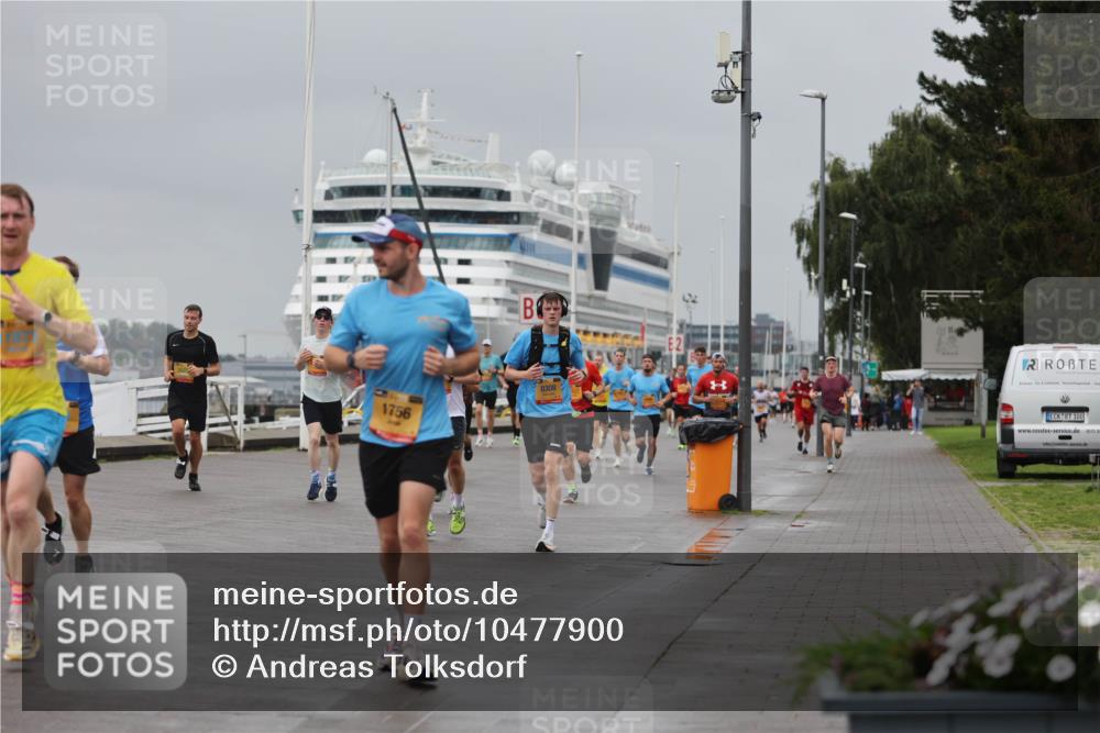 13.09.2026 - Kiel Lauf Andreas Tolksdorf http://msf.ph/oto/10477900 13.09.2026 11:51:01 Kiellinie 1756, 8308, 100, 0171, 3 meine-sportfotos.de