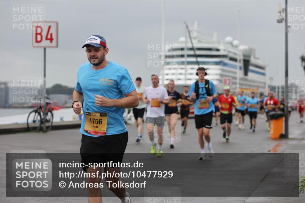 13.09.2026 - Kiel Lauf Andreas Tolksdorf http://msf.ph/oto/10477929 13.09.2026 11:51:03 Kiellinie 4, 38, 1756 meine-sportfotos.de