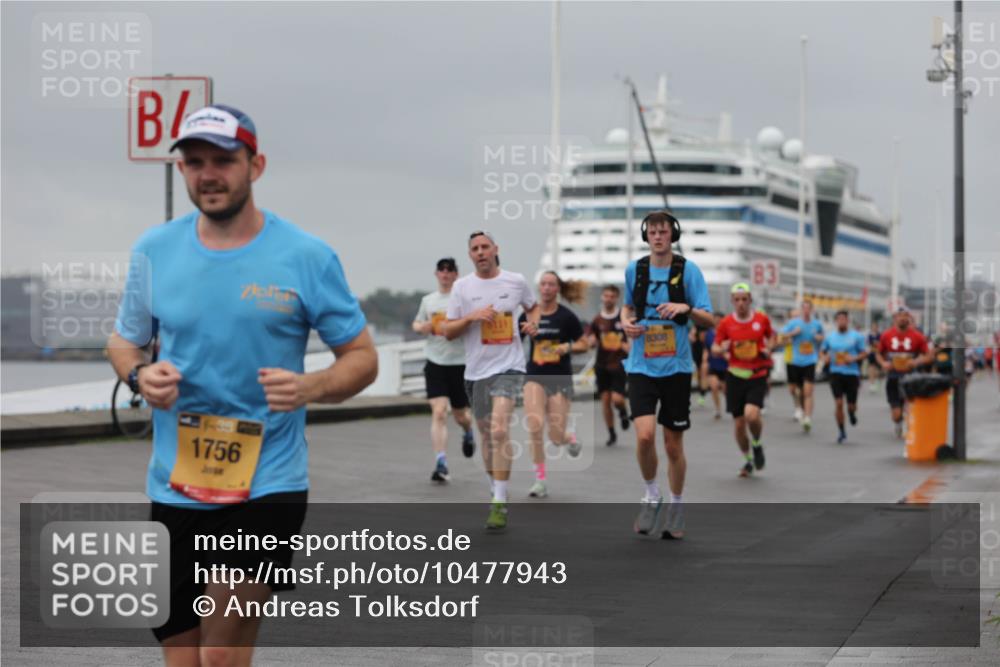 13.09.2026 - Kiel Lauf Andreas Tolksdorf http://msf.ph/oto/10477943 13.09.2026 11:51:03 Kiellinie 1756, 8308, 83 meine-sportfotos.de