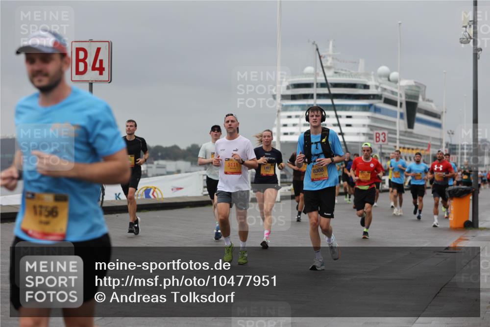 13.09.2026 - Kiel Lauf Andreas Tolksdorf http://msf.ph/oto/10477951 13.09.2026 11:51:04 Kiellinie 4, 1756, 5111, 3, 1941, 8308, 12422 meine-sportfotos.de