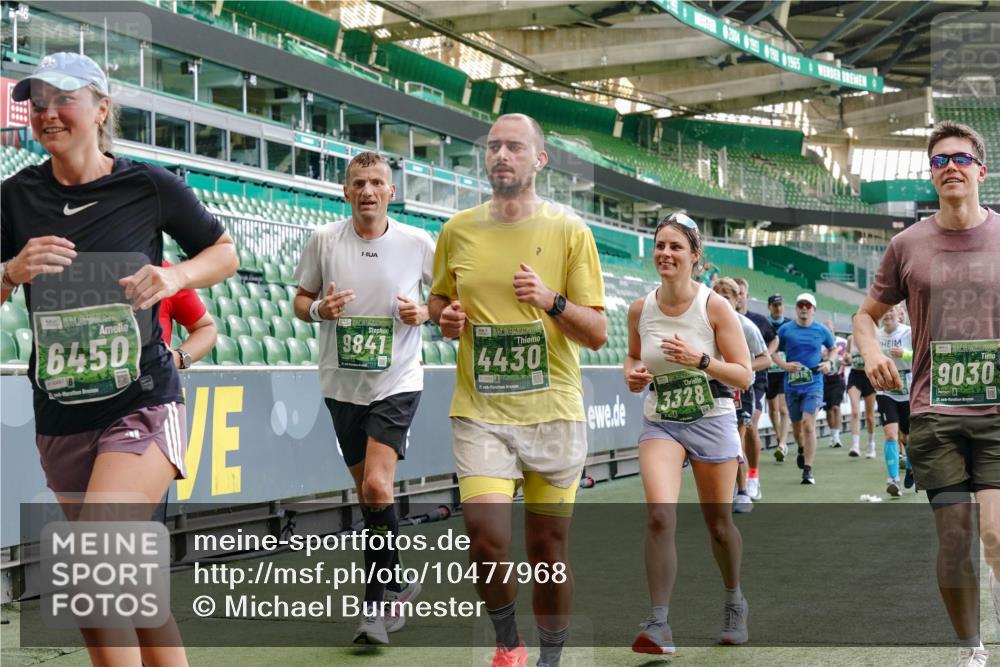 13.09.2026 - 21. swb-Marathon Bremen Michael Burmester http://msf.ph/oto/10477968 13.09.2026 13:17:41 Laufen im Stadion 134, 153, 267, 271, 311, 404, 449, 546, 588, 732, 753, 837, 990, 1057, 1185, 1312, 1424, 1425, 1465, 1539, 1790, 1813, 1825, 1844, 1868, 1987, 2056, 2067, 2096, 2123, 2259, 2357, 2358, 2363, 2381, 2389, 2419, 2532, 2550, 2562, 2586, 2601, 2614, 2647, 2655, 2778, 2797, 2821, 2849, 2857, 2880, 2893, 2974, 2984, 2996, 2999, 3096, 3100, 3104, 3146, 3180, 3195, 3210, 3213, 3314, 3337, 3366, 3387, 3421, 3431, 3476, 3479, 3501, 3506, 3537, 3548, 3633, 3654, 3740, 4478 meine-sportfotos.de