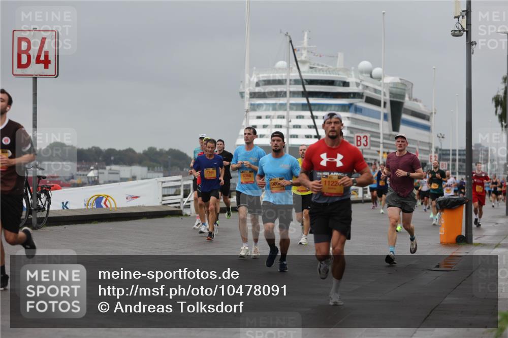 13.09.2026 - Kiel Lauf Andreas Tolksdorf http://msf.ph/oto/10478091 13.09.2026 11:51:10 Kiellinie 4, 5746, 30, 6366, 900, 1122, 3 meine-sportfotos.de