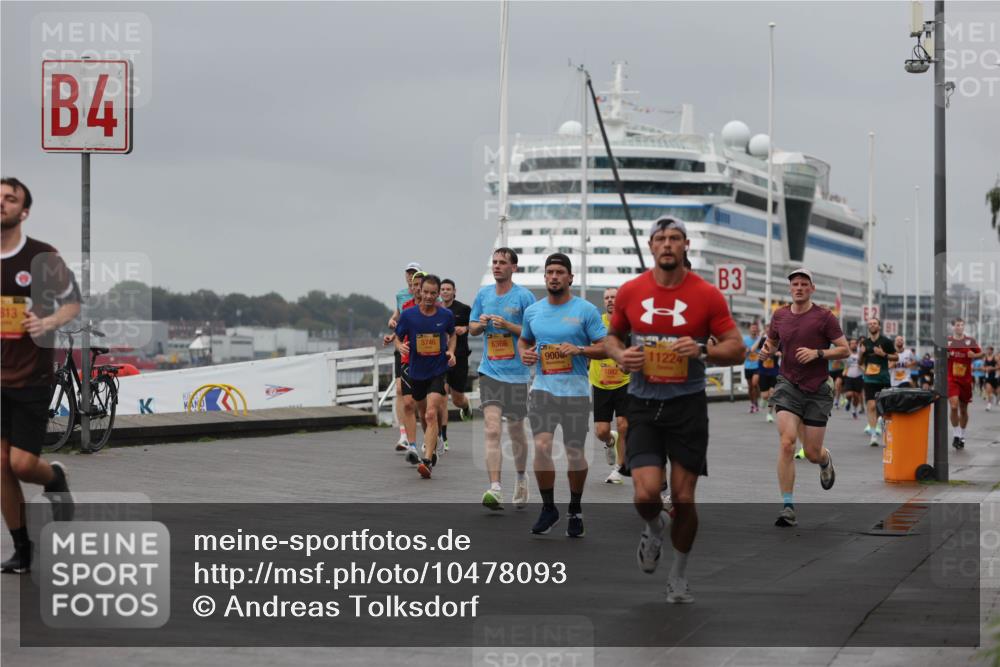 13.09.2026 - Kiel Lauf Andreas Tolksdorf http://msf.ph/oto/10478093 13.09.2026 11:51:10 Kiellinie 813, 4, 5746, 6366, 900, 1082, 11224, 3 meine-sportfotos.de