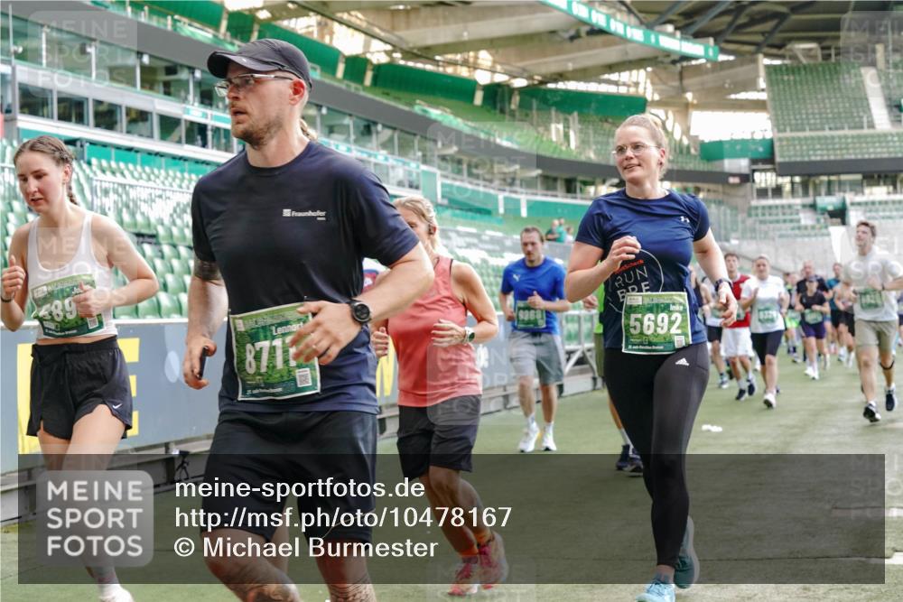 13.09.2026 - 21. swb-Marathon Bremen Michael Burmester http://msf.ph/oto/10478167 13.09.2026 13:17:48 Laufen im Stadion 134, 153, 267, 271, 311, 404, 449, 546, 588, 732, 753, 837, 990, 1057, 1424, 1425, 1465, 1539, 1790, 1813, 1825, 1844, 1868, 1987, 2056, 2067, 2096, 2123, 2259, 2357, 2358, 2363, 2381, 2389, 2419, 2532, 2550, 2562, 2586, 2601, 2614, 2647, 2655, 2778, 2797, 2821, 2849, 2857, 2879, 2880, 2893, 2974, 2984, 2996, 2999, 3096, 3100, 3104, 3146, 3180, 3195, 3210, 3213, 3314, 3337, 3366, 3421, 3431, 3476, 3479, 3501, 3506, 3537, 3548, 3633, 3654, 3740, 4478 meine-sportfotos.de