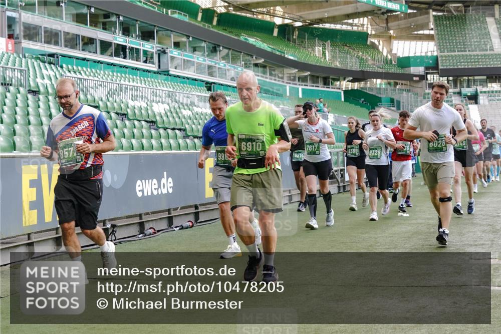13.09.2026 - 21. swb-Marathon Bremen Michael Burmester http://msf.ph/oto/10478205 13.09.2026 13:17:49 Laufen im Stadion 134, 153, 267, 271, 311, 404, 449, 546, 588, 732, 753, 837, 990, 1057, 1424, 1425, 1465, 1539, 1790, 1813, 1825, 1844, 1868, 1987, 2056, 2067, 2096, 2123, 2137, 2259, 2294, 2357, 2358, 2363, 2381, 2389, 2419, 2453, 2532, 2550, 2562, 2586, 2601, 2614, 2647, 2655, 2778, 2797, 2821, 2849, 2857, 2879, 2880, 2893, 2974, 2984, 2996, 2999, 3096, 3100, 3104, 3146, 3180, 3195, 3210, 3213, 3314, 3337, 3366, 3421, 3431, 3476, 3479, 3501, 3506, 3537, 3548, 3633, 3654, 3740, 4478 meine-sportfotos.de
