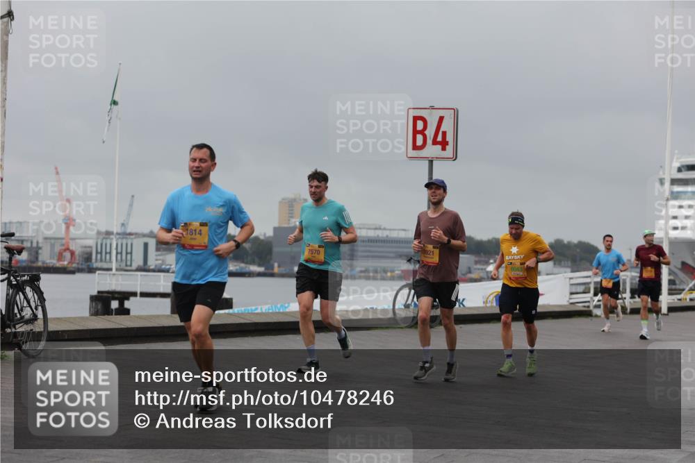 13.09.2026 - Kiel Lauf Andreas Tolksdorf http://msf.ph/oto/10478246 13.09.2026 11:51:32 Kiellinie 1814, 4, 7570, 3921, 6043 meine-sportfotos.de